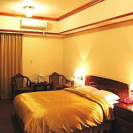 Sin Fu Business Hotel Taizhong Zewnętrze zdjęcie