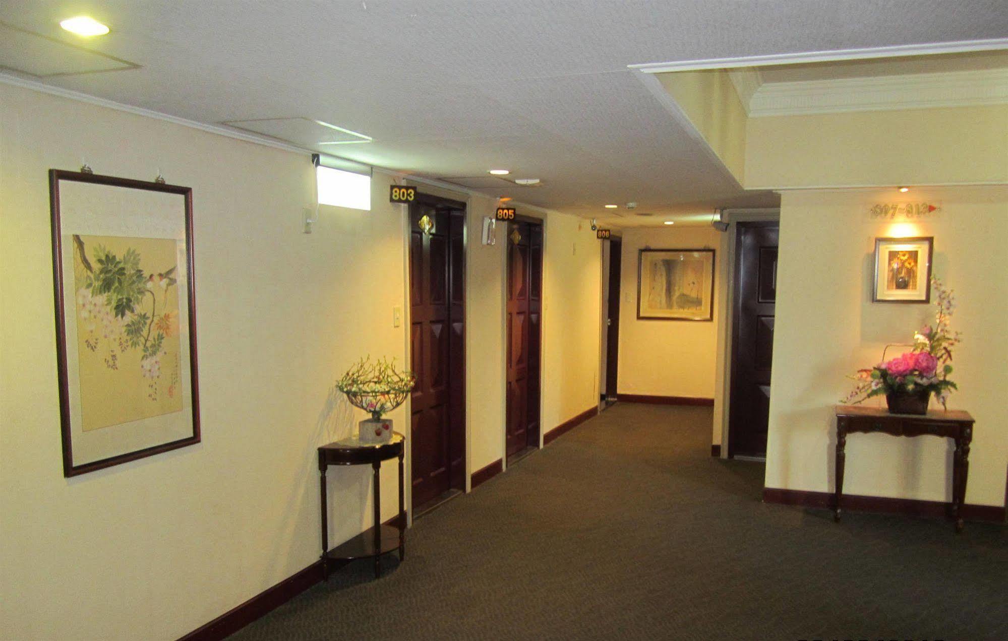 Sin Fu Business Hotel Taizhong Zewnętrze zdjęcie