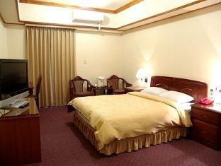 Sin Fu Business Hotel Taizhong Zewnętrze zdjęcie